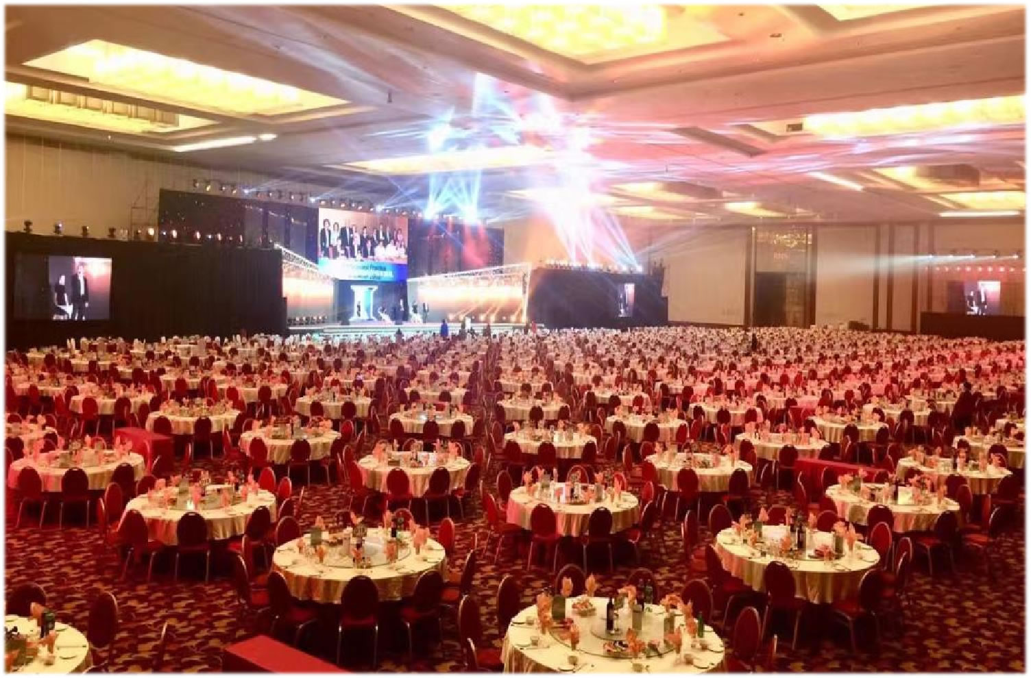 ���ʻ�չ���� �� ��᳡��